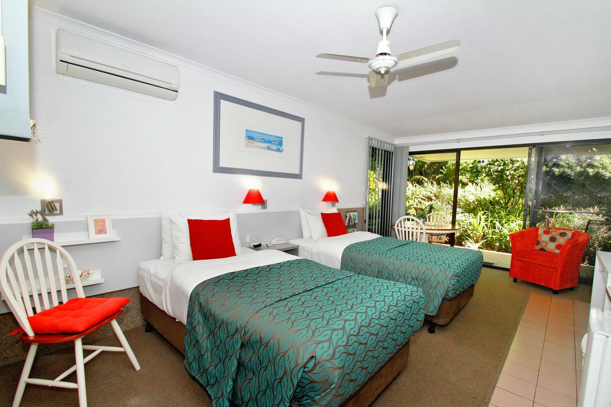 Sea Spray Motel - Merimbula (Adults Only) ภายนอก รูปภาพ