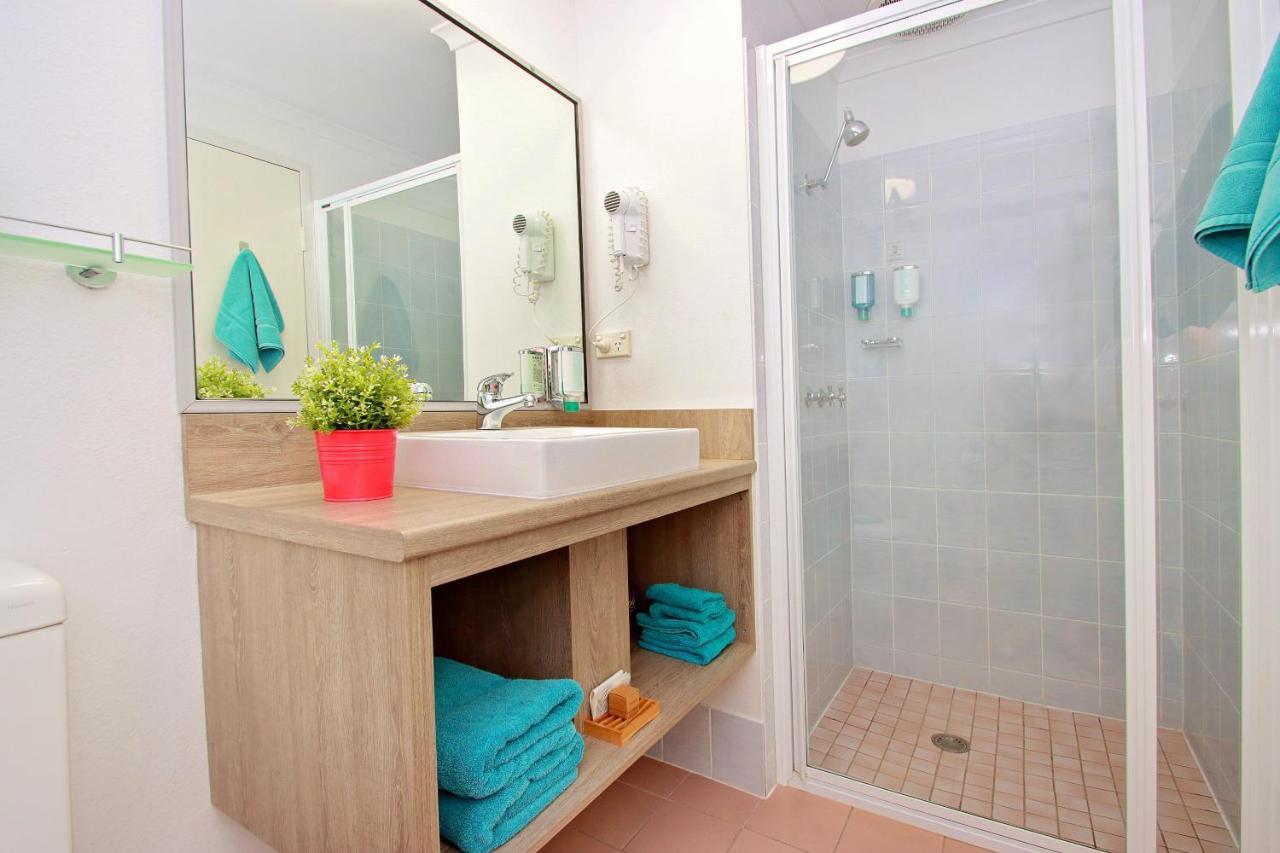 Sea Spray Motel - Merimbula (Adults Only) ภายนอก รูปภาพ